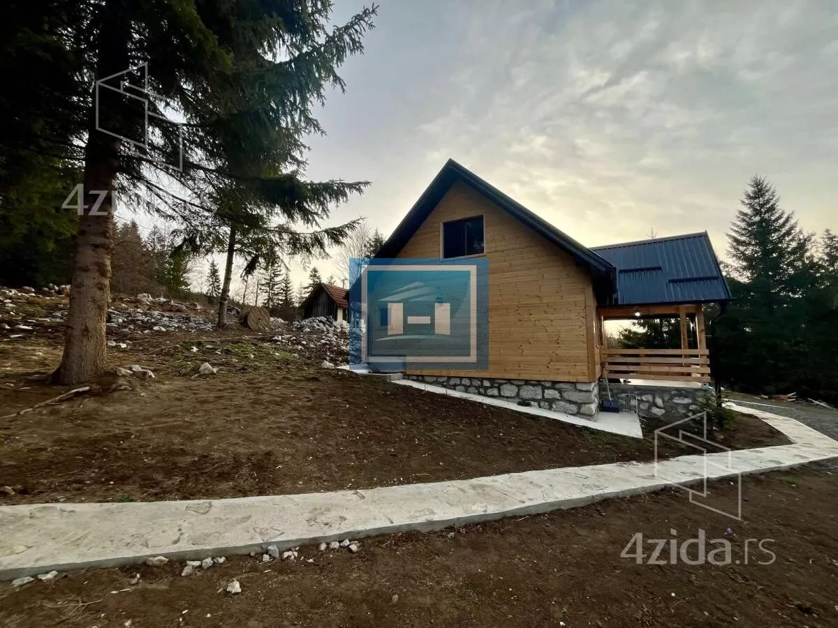 Kuća | 4zida