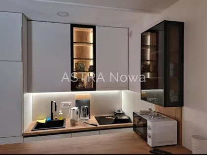 Crveni Krst Vračar | 4zida.rs