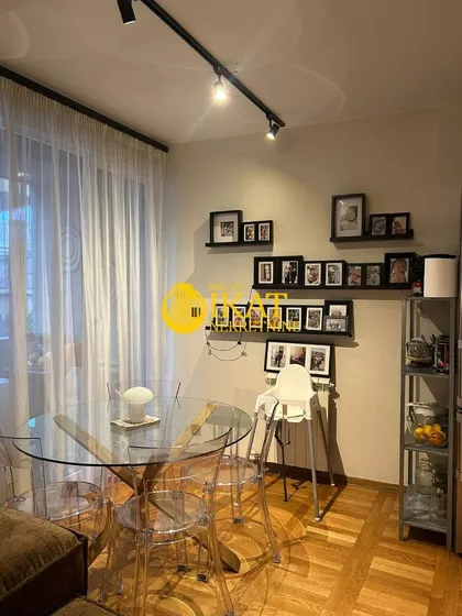 Gospodara Vučića | 4zida.rs