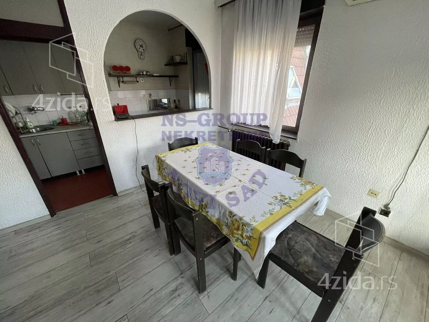 Troiposoban stan | 4zida