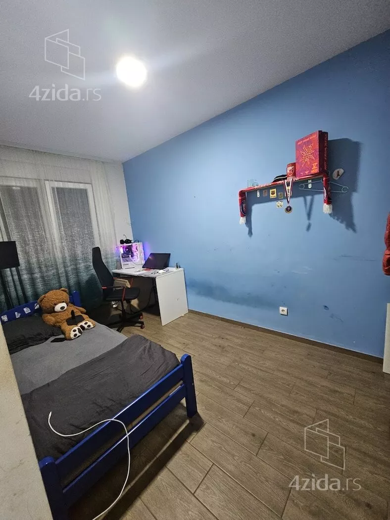 Četvorosoban stan | 4zida