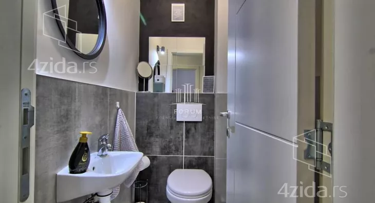 Četvoroiposoban stan | 4zida