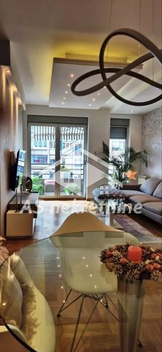 Crveni Krst Vračar | 4zida.rs