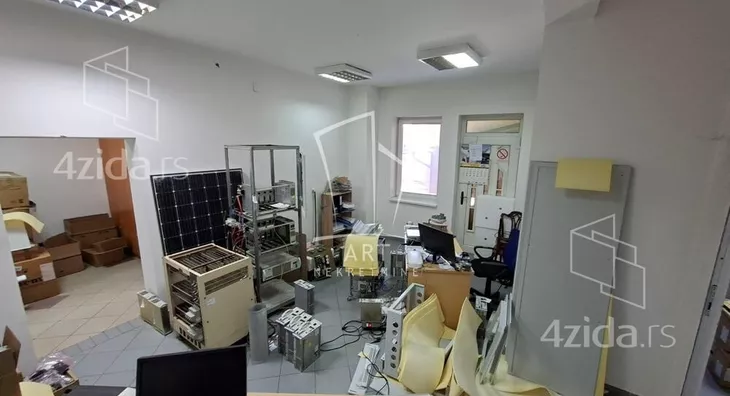 Poslovni prostor | 4zida