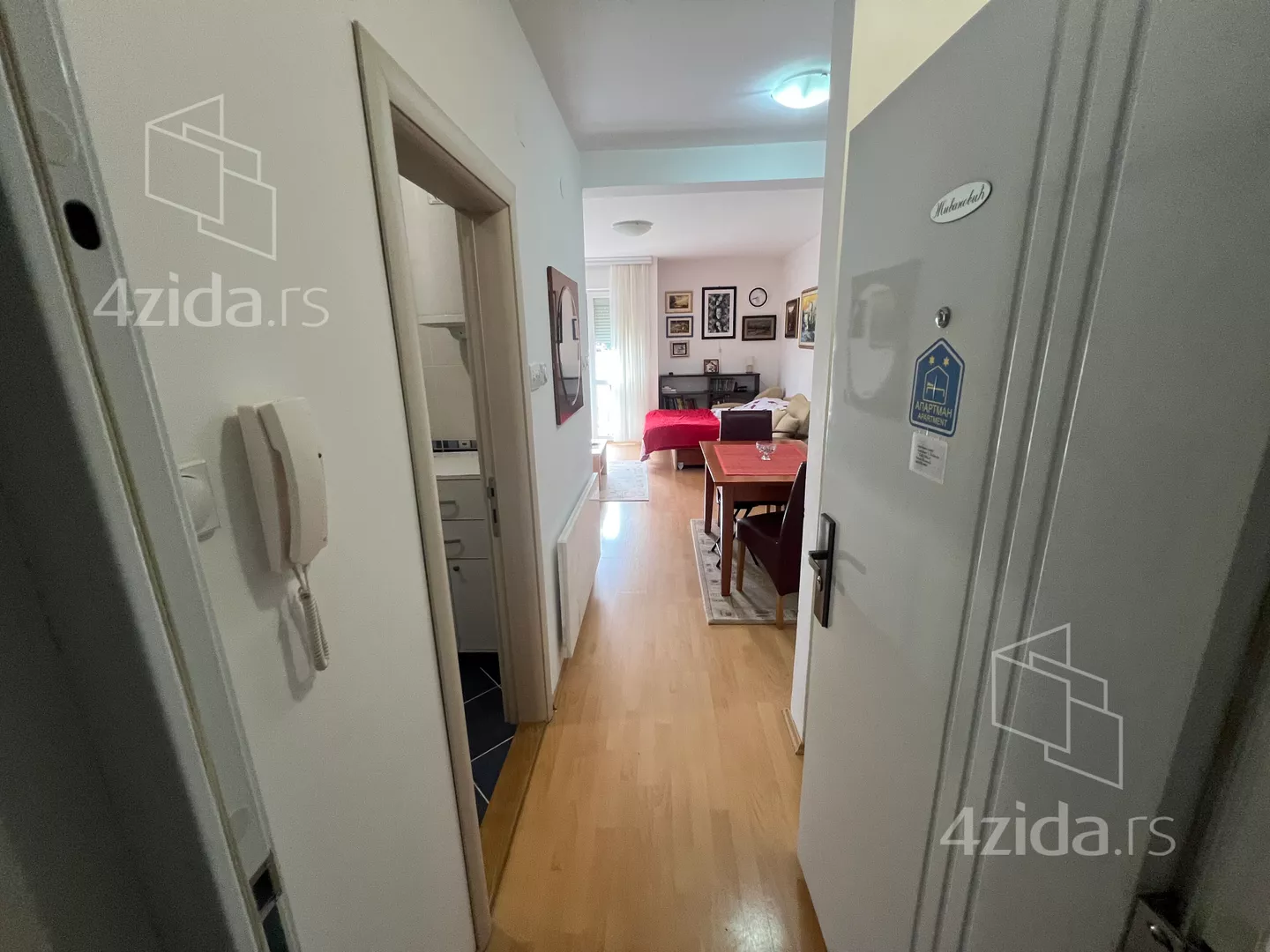 Garsonjera | 4zida