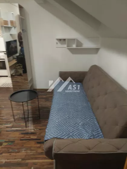 Pariske komune | 4zida.rs