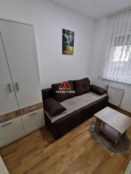 Aranj Janoša | 4zida.rs