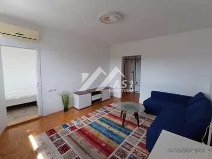 Bulevar Cara Lazara | 4zida.rs