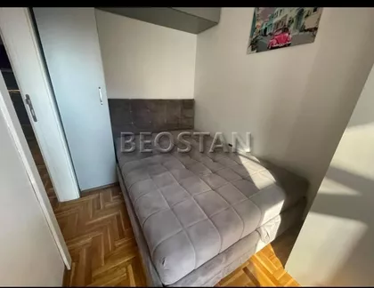 Marka Oreskovica | 4zida.rs