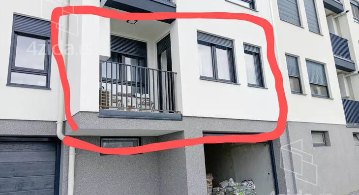 Jednoiposoban stan | 4zida