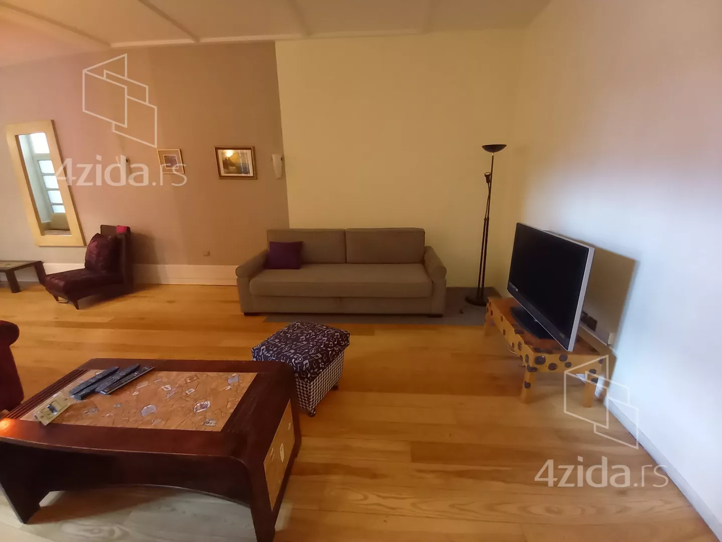 Dvoiposoban stan | 4zida