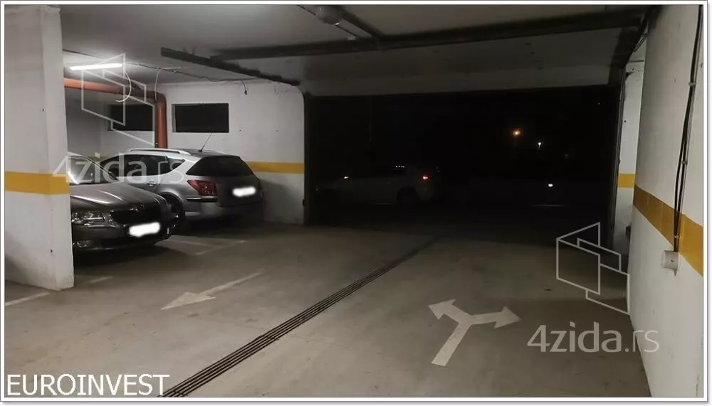 Garaža | 4zida