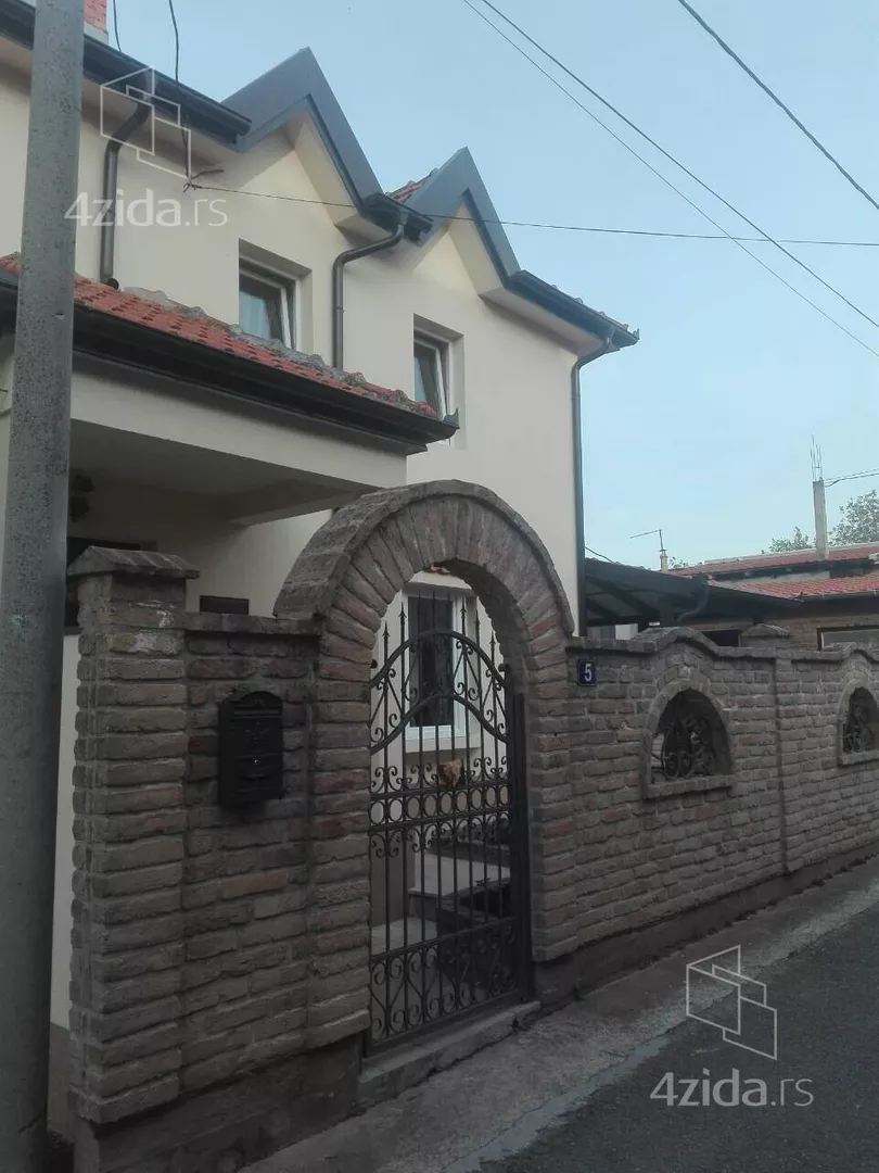 3-etažna kuća | 4zida