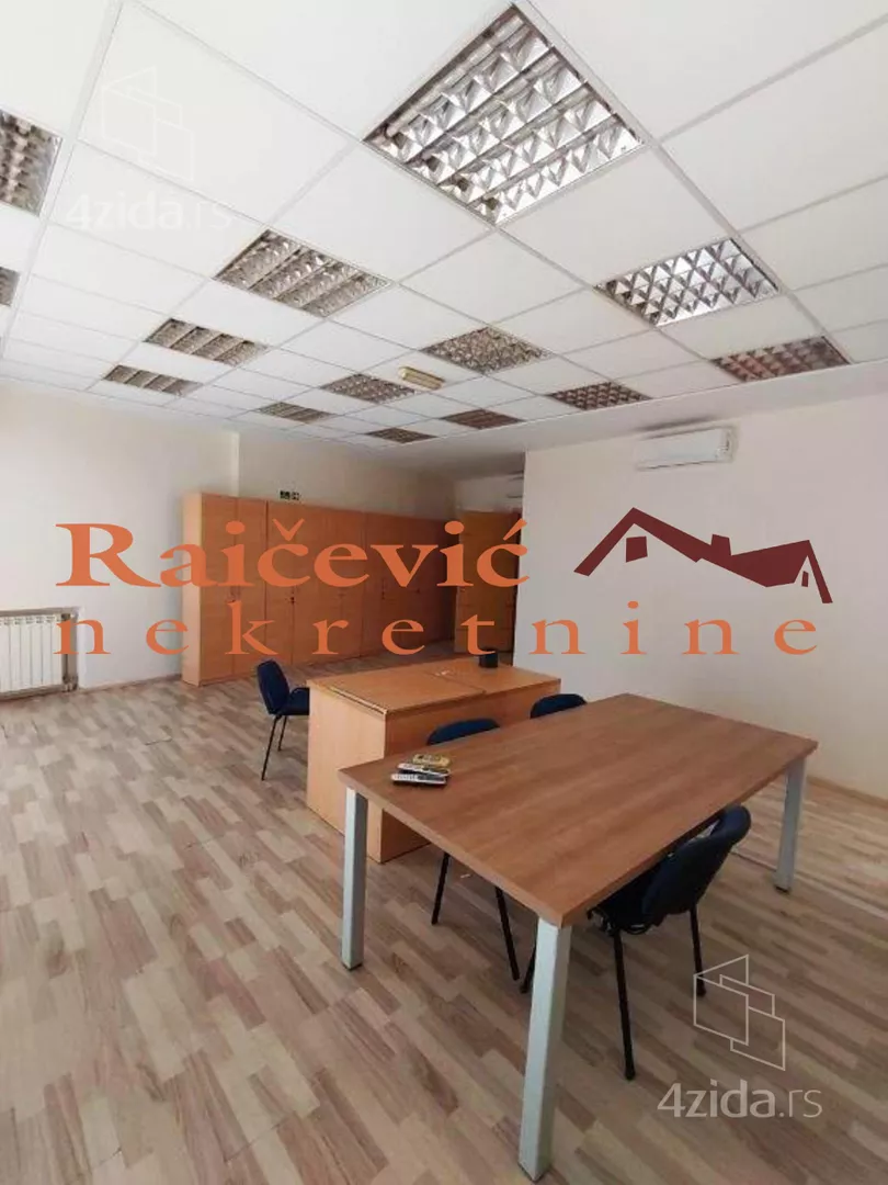 Poslovni prostor | 4zida