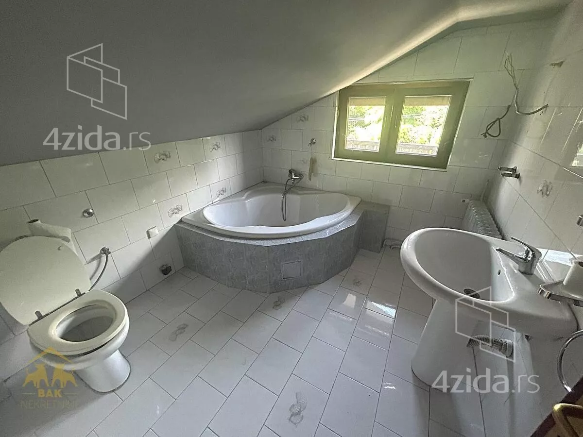 Kuća | 4zida