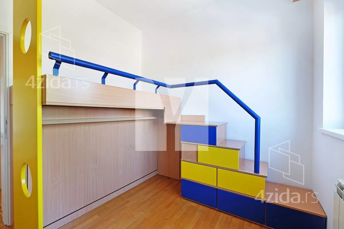 Petosoban stan | 4zida