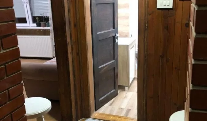 Šestosoban stan | 4zida