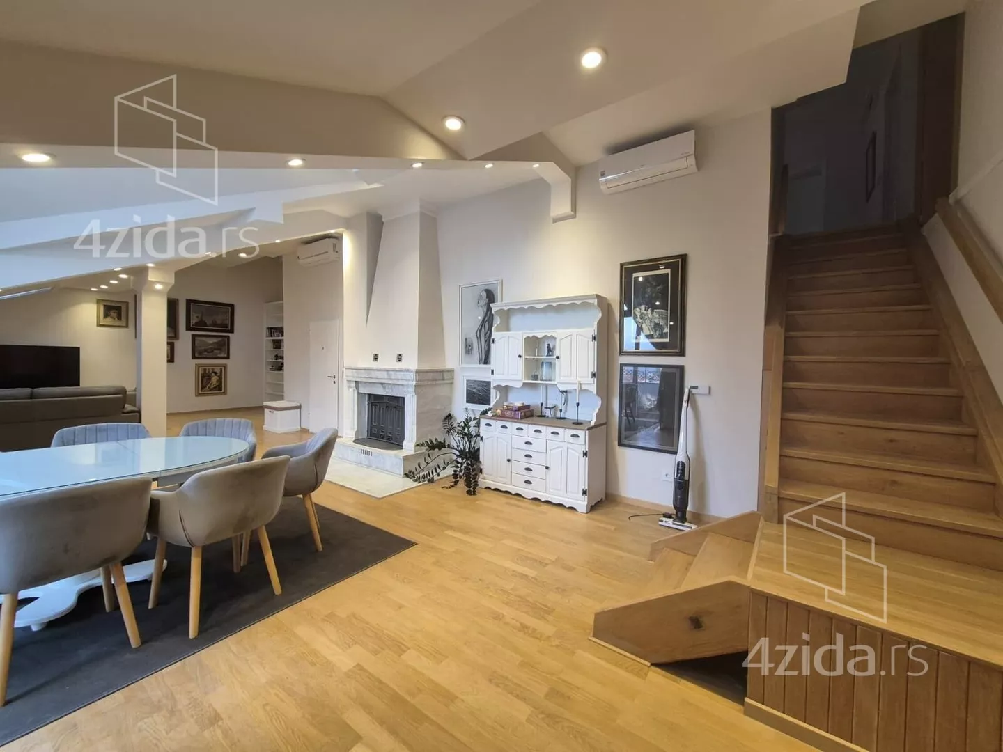 Četvoroiposoban stan | 4zida