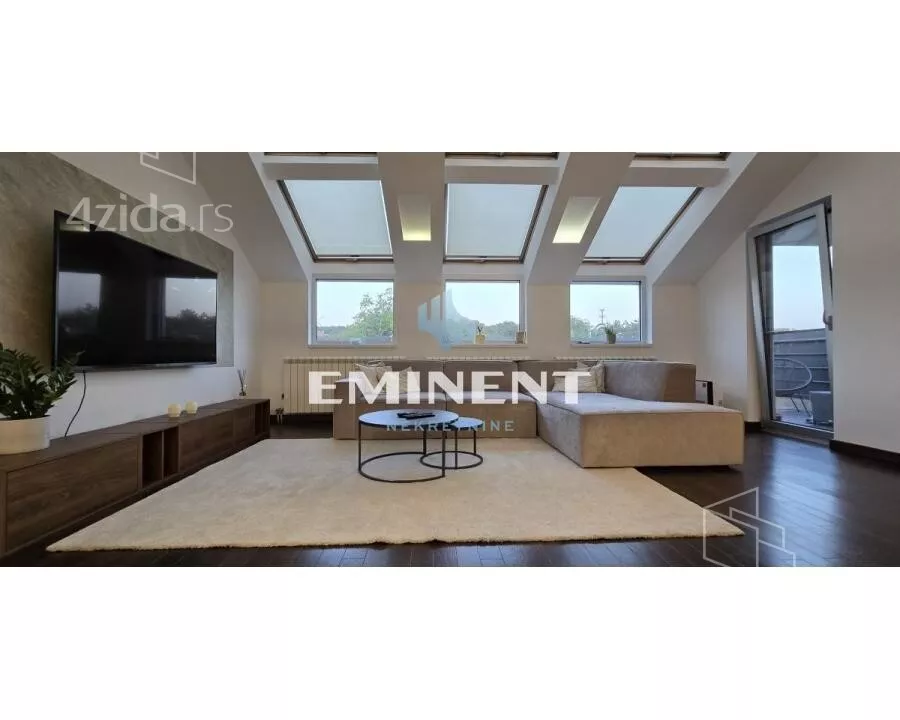 Petosoban stan | 4zida