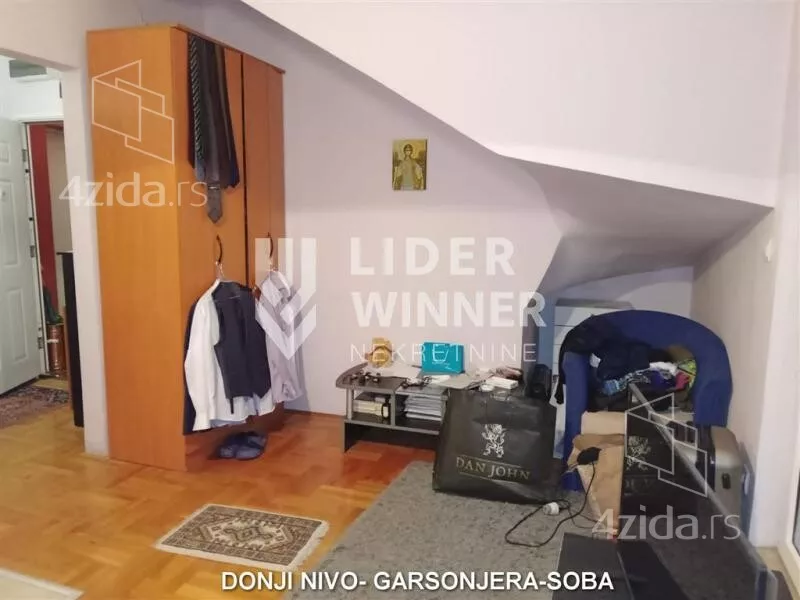 Šestosoban stan | 4zida