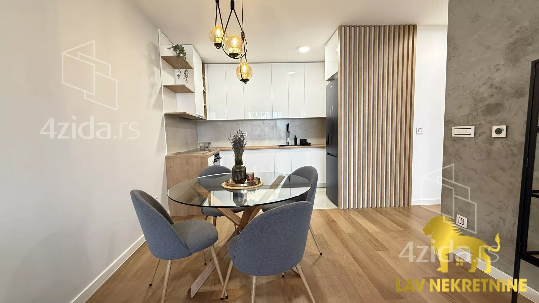 Dvoiposoban stan | 4zida