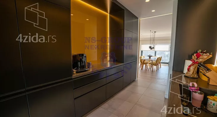 Petosoban stan | 4zida