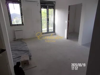 Vojvođanska | 4zida.rs