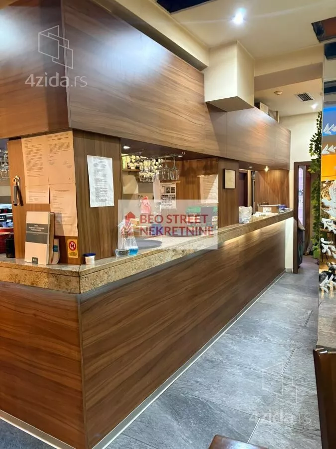 Poslovni prostor | 4zida