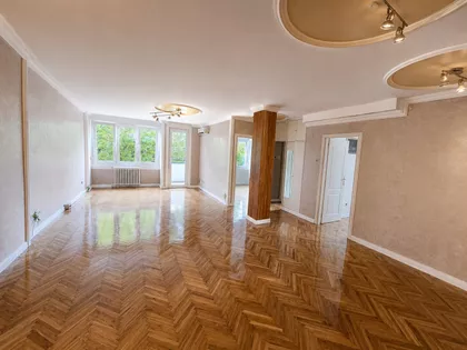 Pariske Komune 11 | 4zida.rs