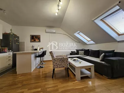 Mala Amerika | 4zida.rs