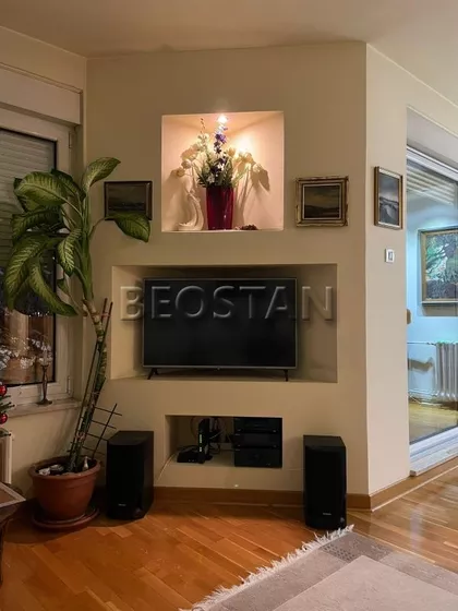 Jove Ilica | 4zida.rs