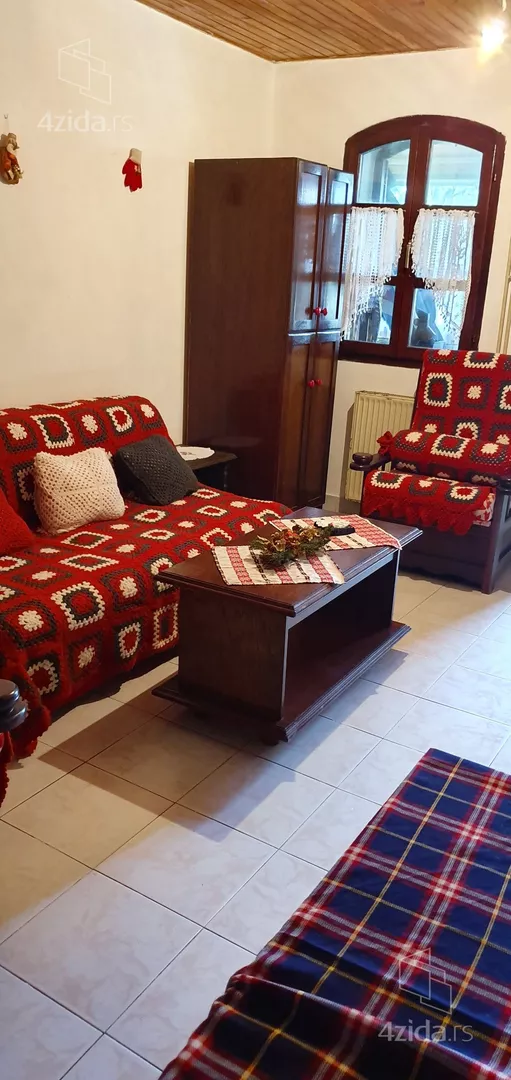 4-etažna kuća | 4zida