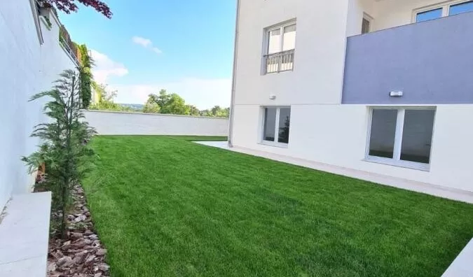 Šestosoban stan | 4zida