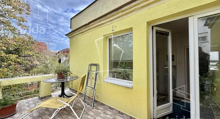 Petosoban stan | 4zida