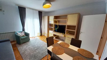 Vukov Spomenik | 4zida.rs