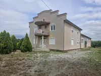 Poslovna zgrada | 4zida