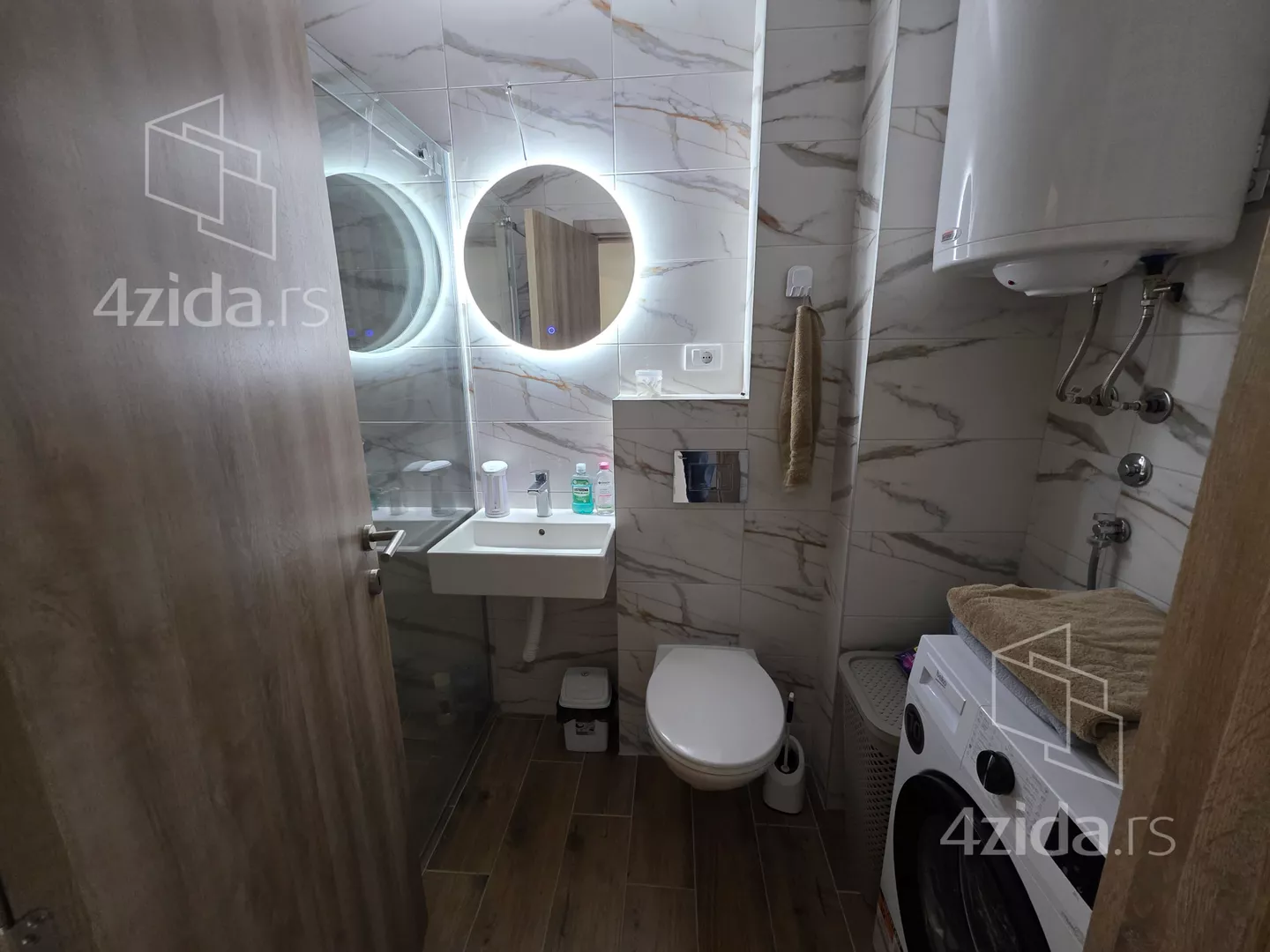 Dvoiposoban stan | 4zida