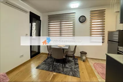 Crveni Krst Vračar | 4zida.rs