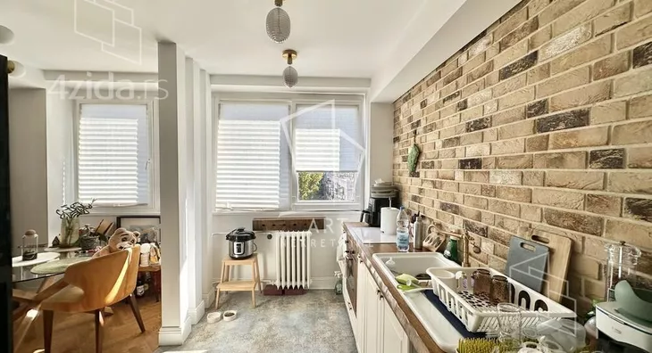 Petosoban stan | 4zida