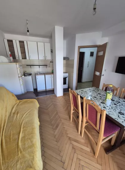 Jakšino igralište | 4zida.rs