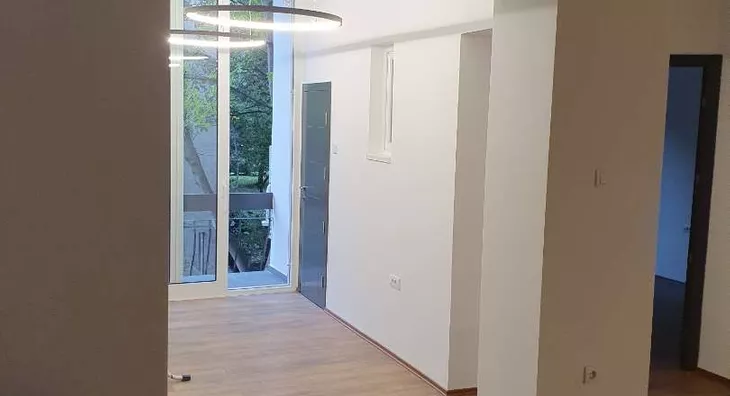 Četvoroiposoban stan | 4zida