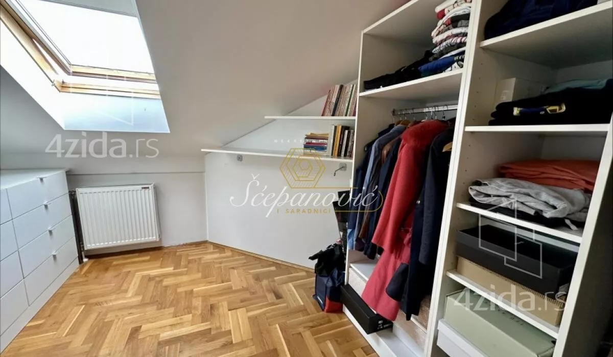 Troiposoban stan | 4zida