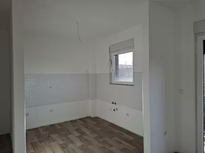 Milenka Pevca | 4zida.rs