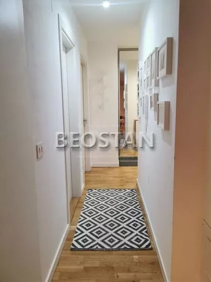 Slavonska | 4zida.rs