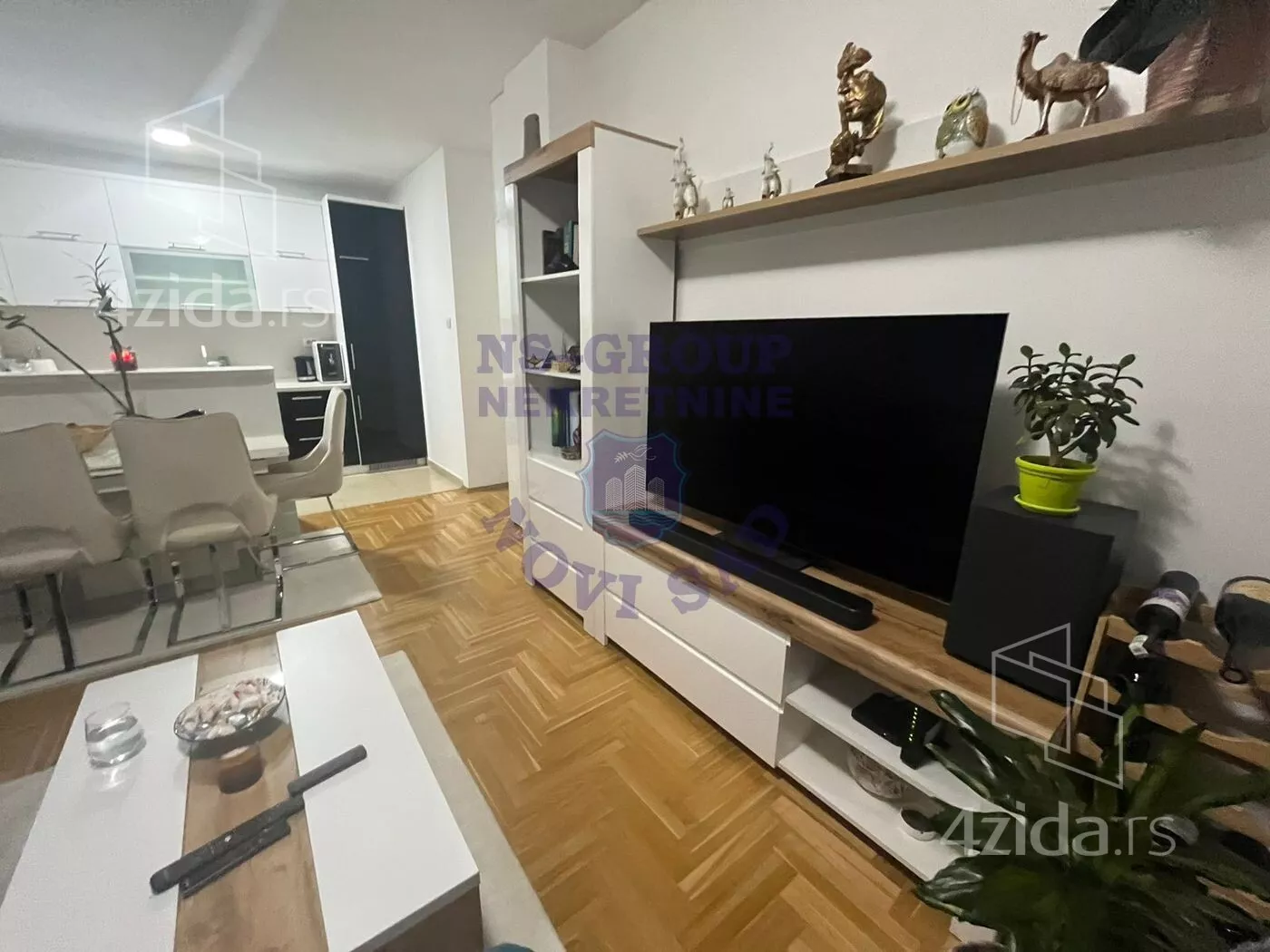 Dvoiposoban stan | 4zida