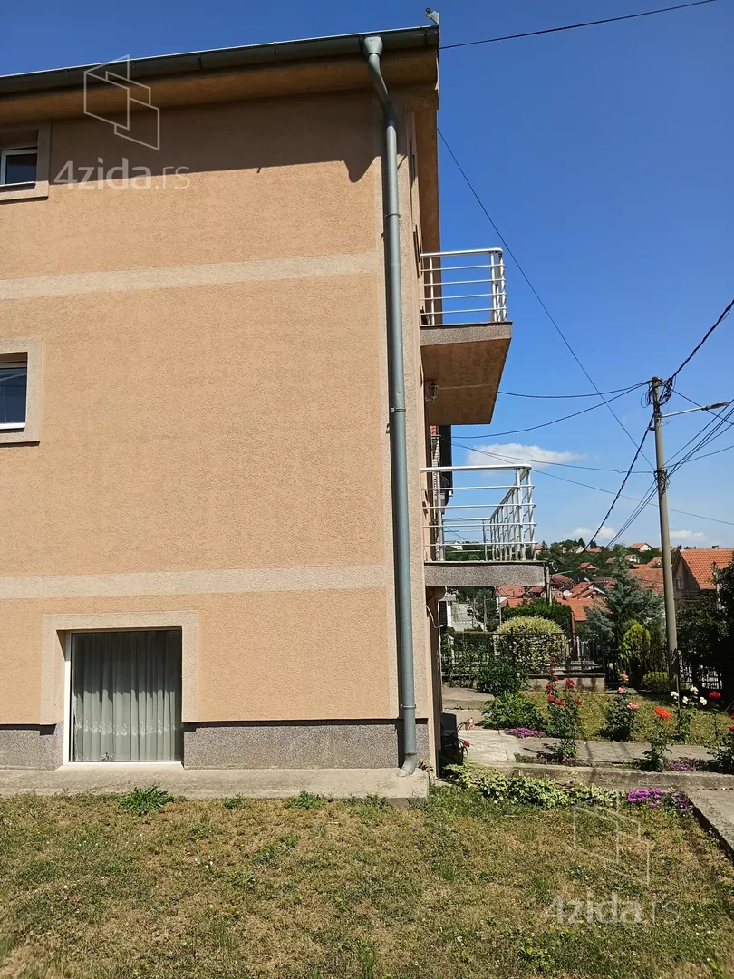 3-etažna kuća | 4zida