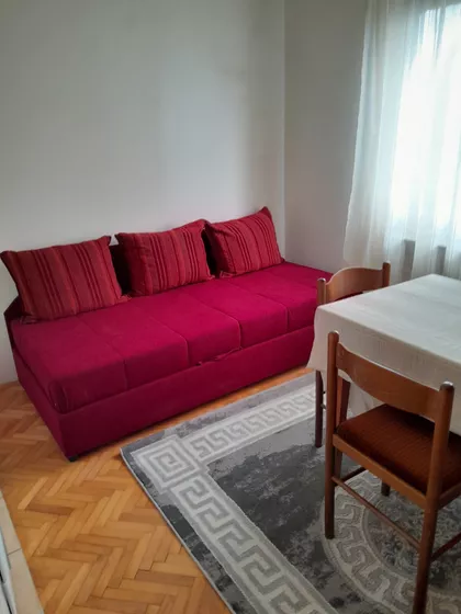 Janka Veselinovića 76 | 4zida.rs