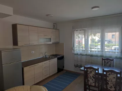 Banatska 18 | 4zida.rs