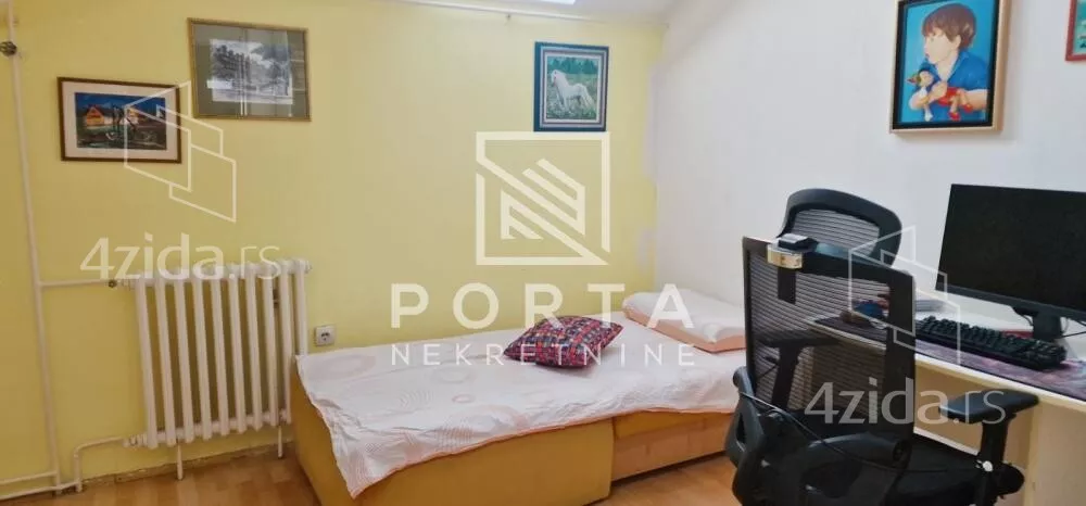 Petosoban stan | 4zida