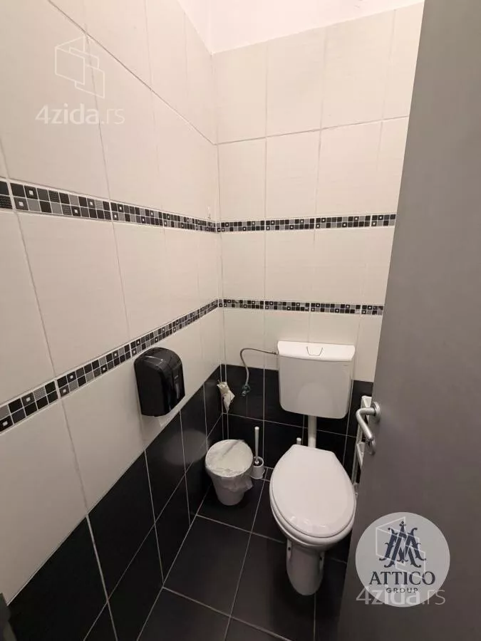 Lokal | 4zida